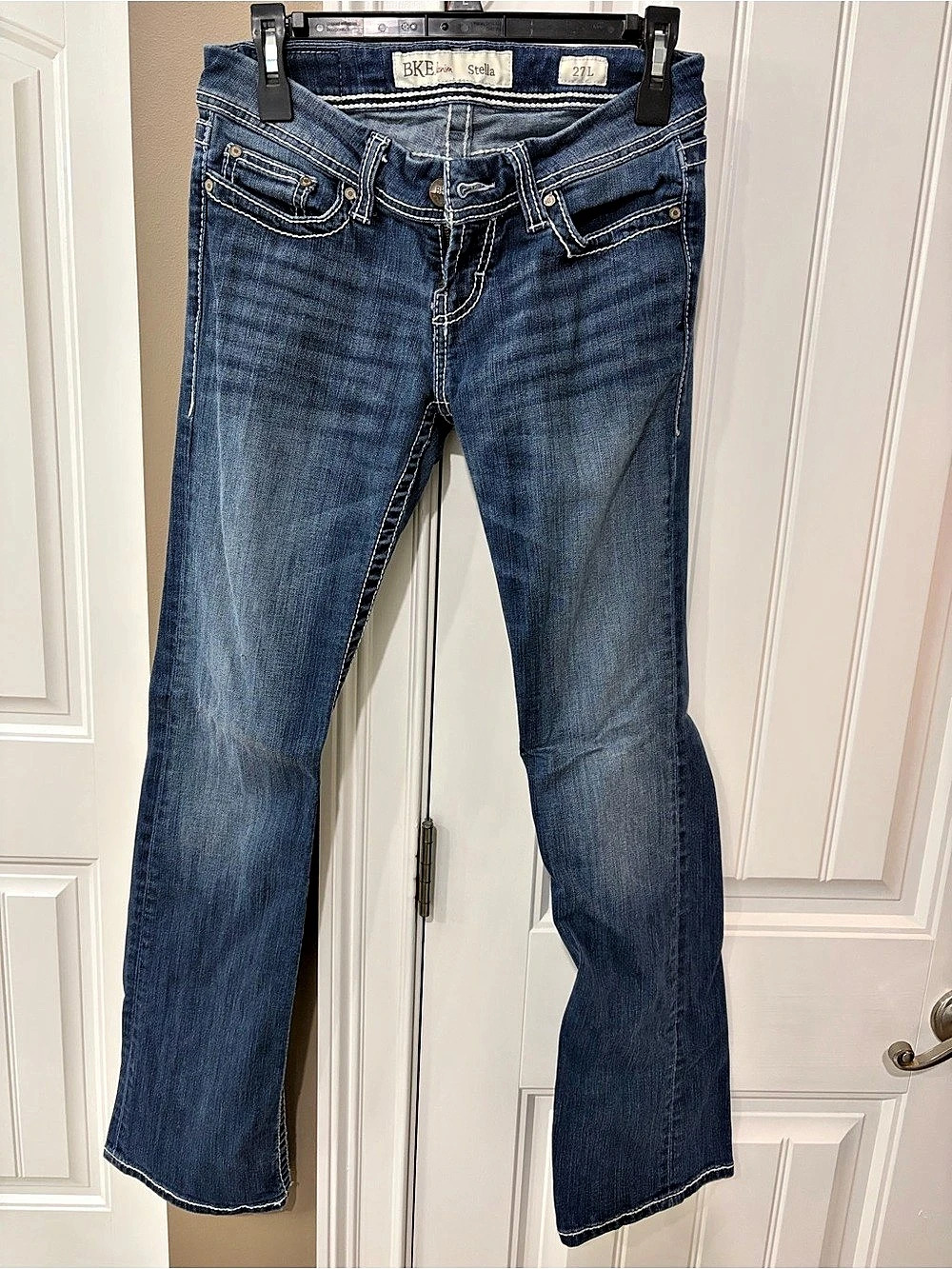 BKE  Women's Blue Jeans Waist 27L